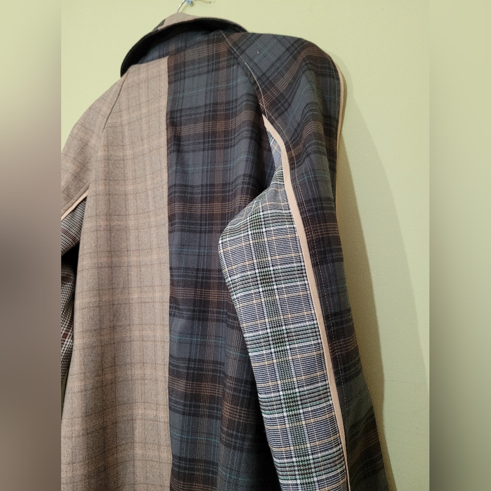 Urban Outfitters Plaid Oversize Trench Jacket in Tan and Brown Medium - Picture 10 of 13